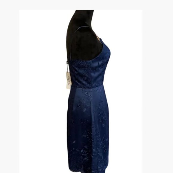 Chi Chi London Sapphire Cocktail Dress Size 8 (UK) and 4 (US) EUC   No Callouts - Picture 3 of 14